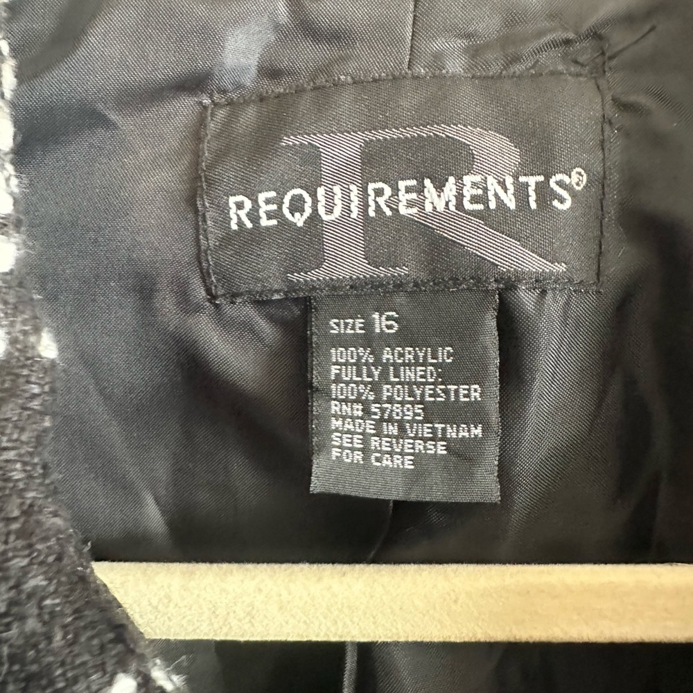 Requirements Black and White Grid Pattern Blazer 16 - Picture 4 of 6